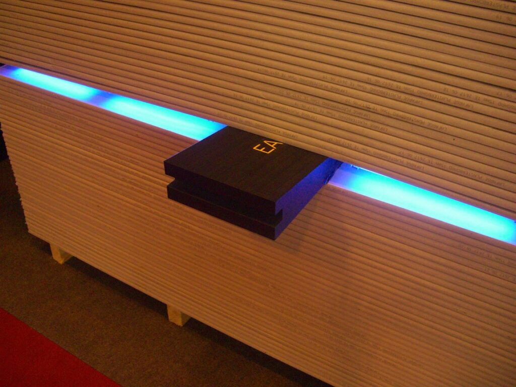 Easy Wedge stand at the 2007 Interbuild trade show